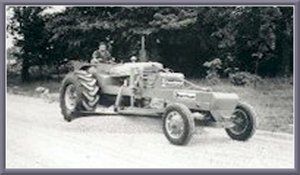 M-B Grader mounted on a IHC tractor